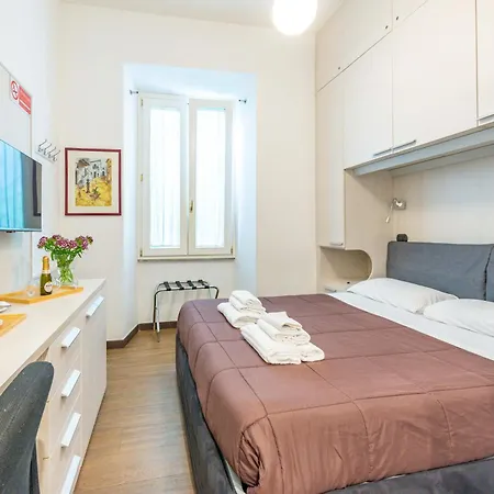 Pensionat Andenis Tiber House 4*