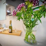 Andenis Tiber House Gasthof 4*