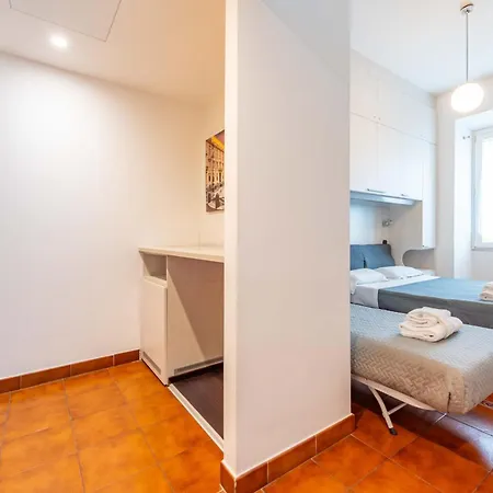 Andenis Tiber House Konukevi Roma