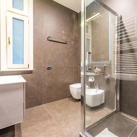 Andenis Tiber House Konukevi 4*