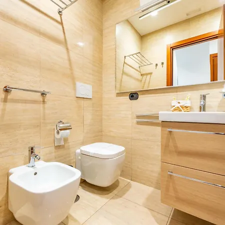 Konukevi Andenis Tiber House Roma