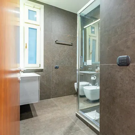 Andenis Tiber House Konukevi Roma