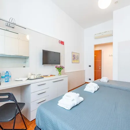 Andenis Tiber House 4*