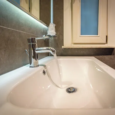 Andenis Tiber House Roma